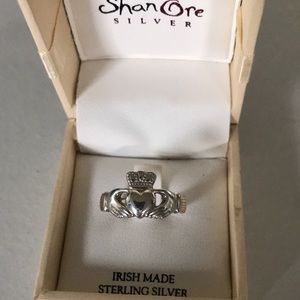 Irish sterling silver Claddagh ring
